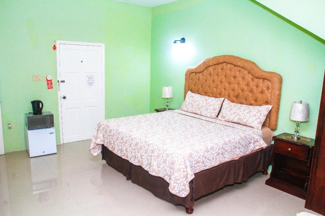 Dela De-Rose Guest House Negril Jamaica 外观 照片