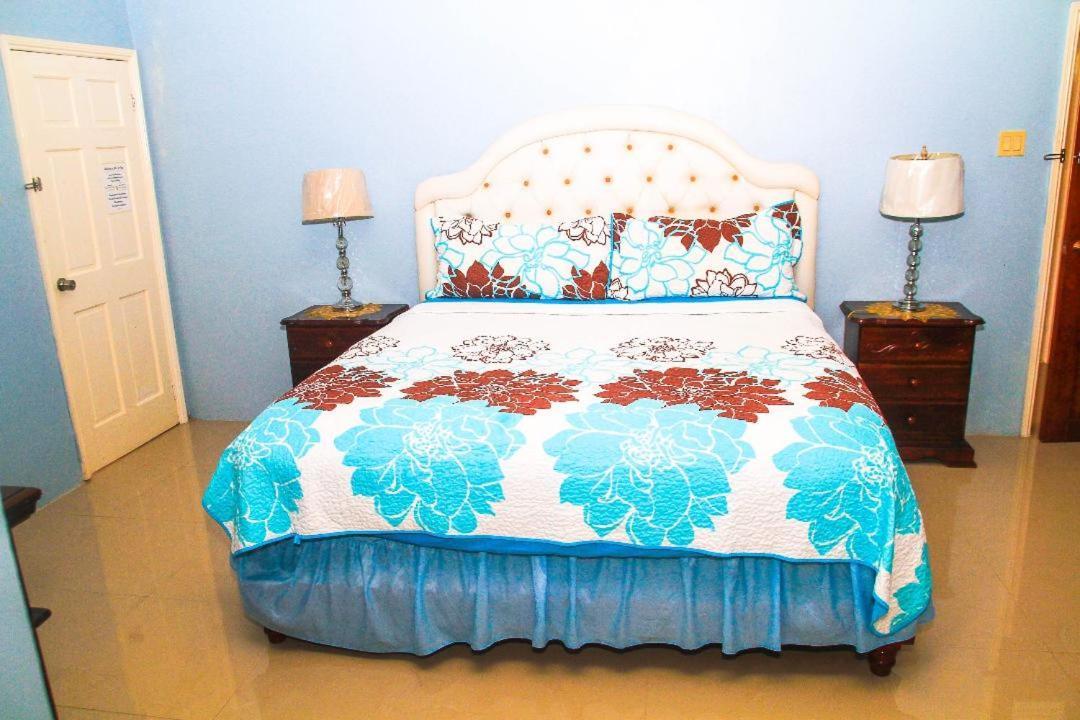 Dela De-Rose Guest House Negril Jamaica 外观 照片