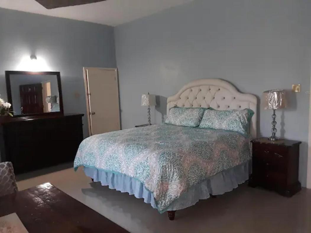 Dela De-Rose Guest House Negril Jamaica 外观 照片