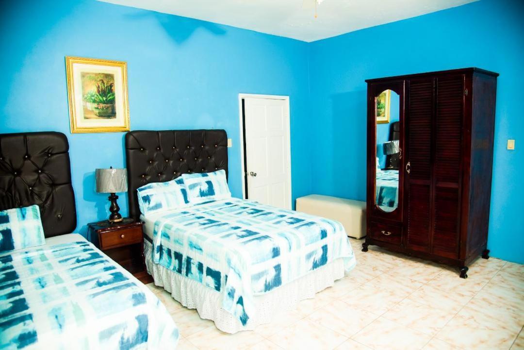 Dela De-Rose Guest House Negril Jamaica 外观 照片